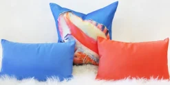 Captiva Queen Conch Throw Pillow 20x20